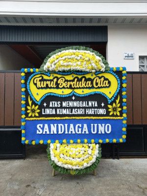 Papan Bunga Duka di Pondok Pucung