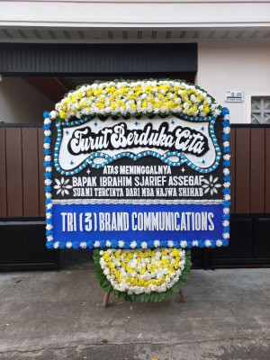 Papan Bunga Duka di Pondok Pucung